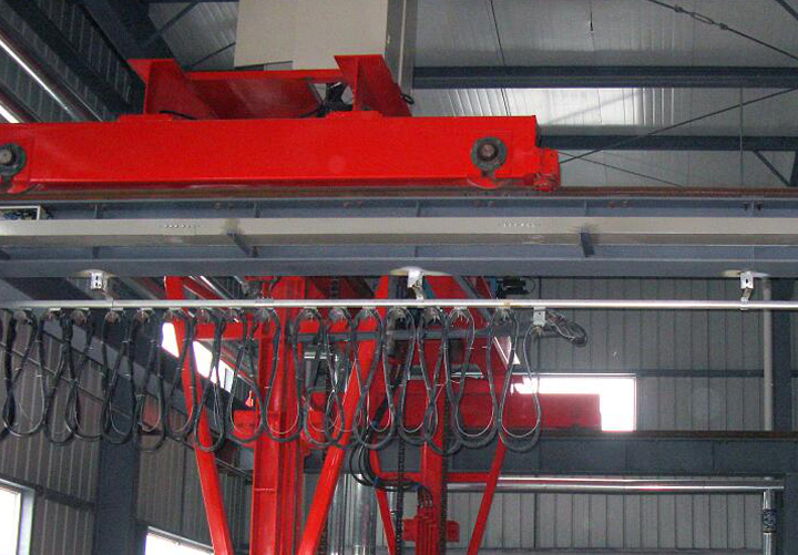 Crane and sling for AAC panel machine